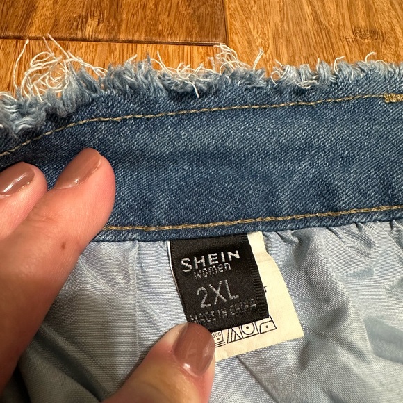 SHEIN Light Wash Distressed Bootcut Jeans - Picture 3 of 4